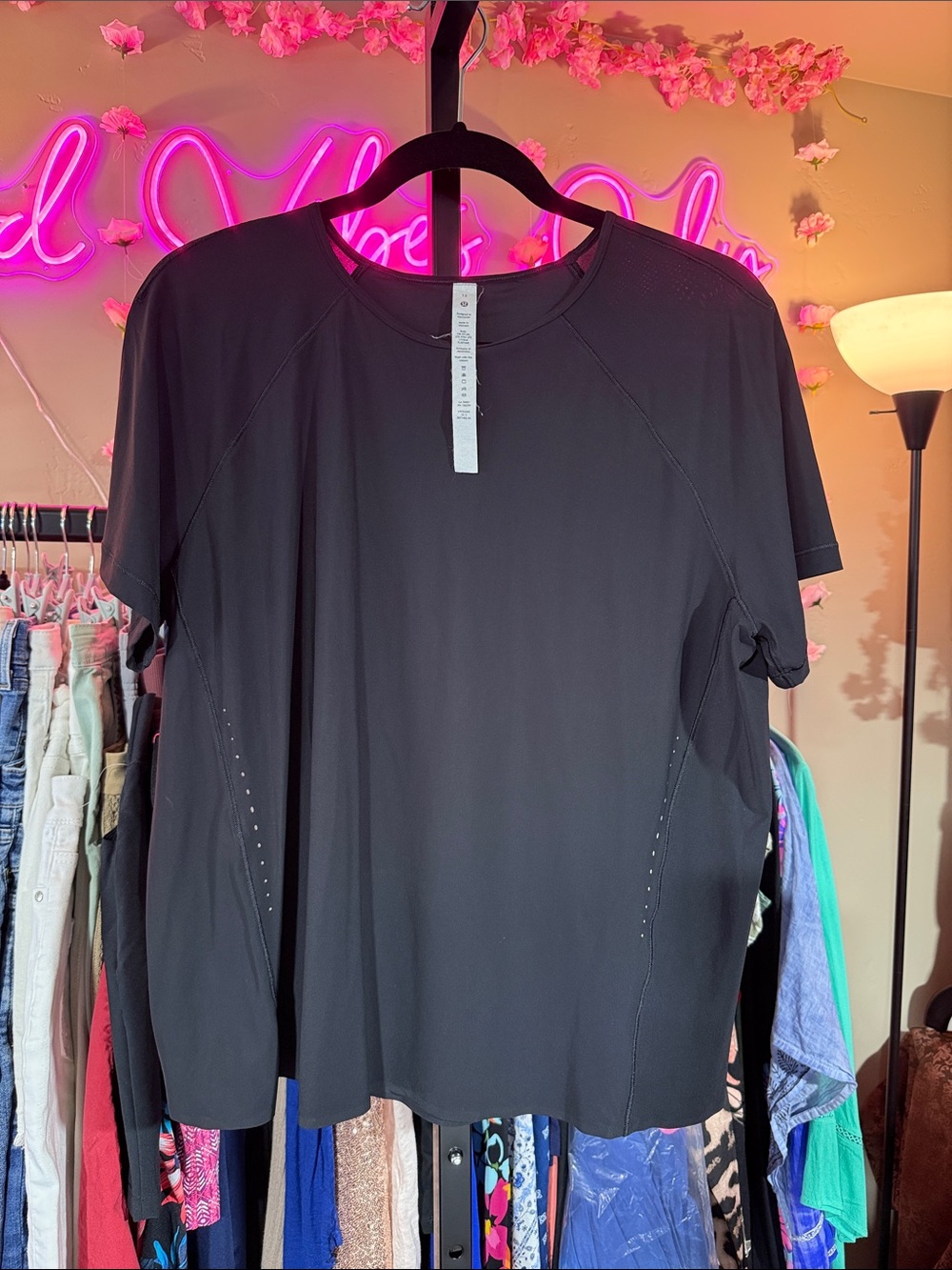 Lululemon Black Short-Sleeve Lightweight Tee Sz 12 Excellent Condition